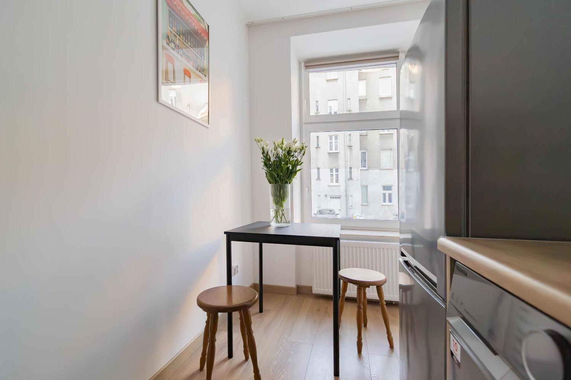 Glow - Retro Dolne Apartment